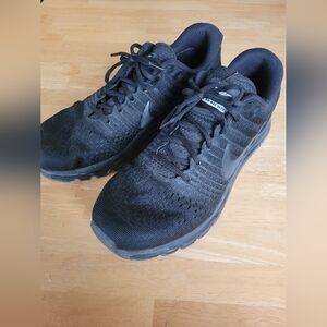 Nike Men's Black Running Shoes